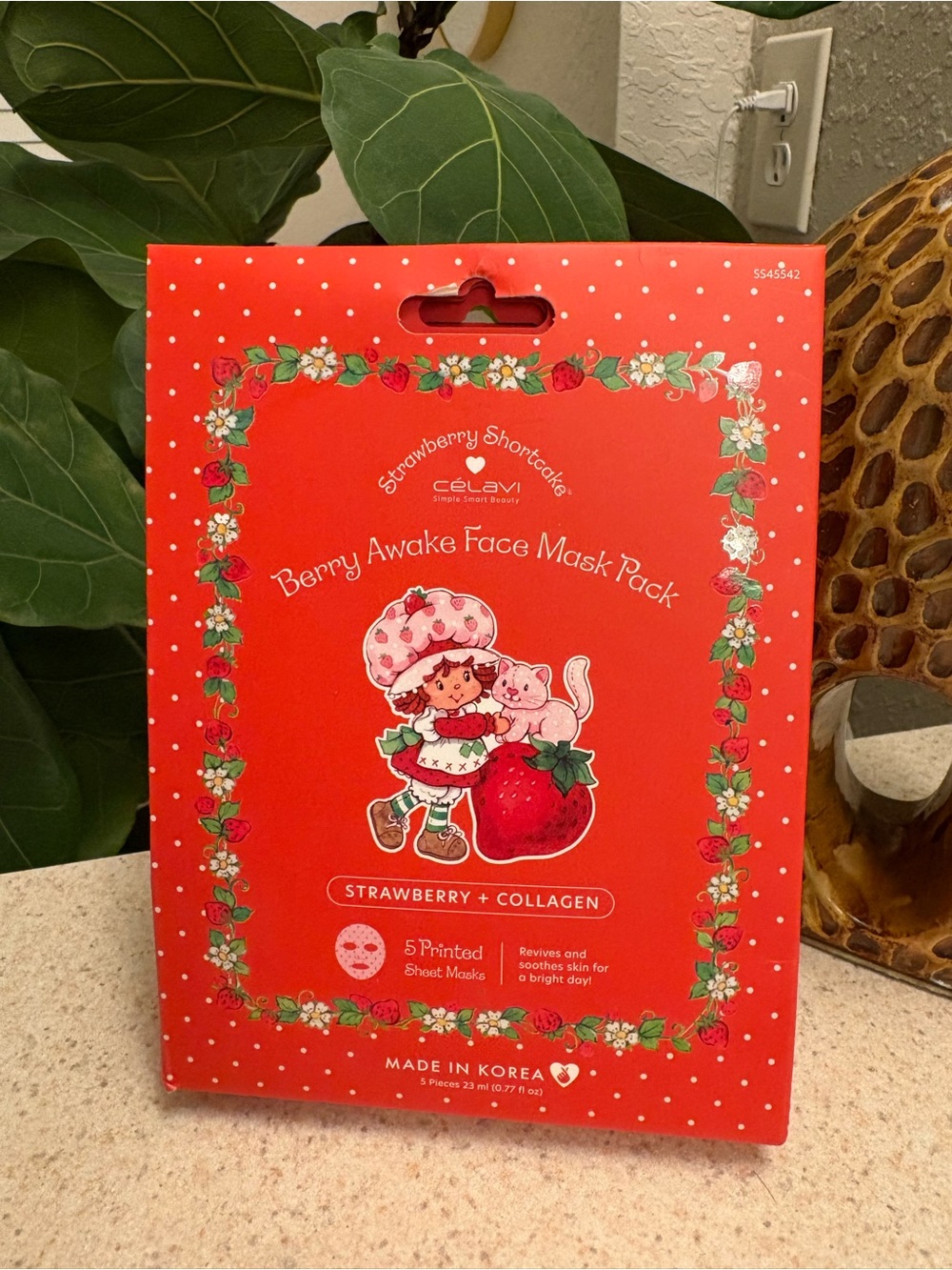 Korean Skincare Strawberry Shortcake  Masks - set of 5. New unopened package
